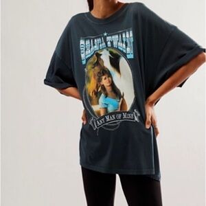 Daydreamer Shania Twain t shirt. One size.  NWT.